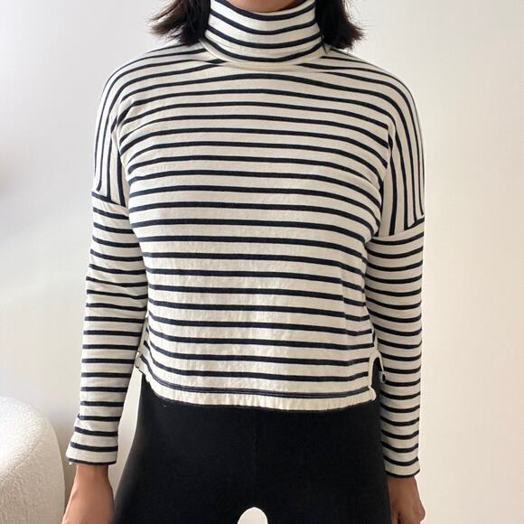 Madewell Striped White & Navy Blue Cropped Turtleneck Sweater Size XS - Picture 7 of 13